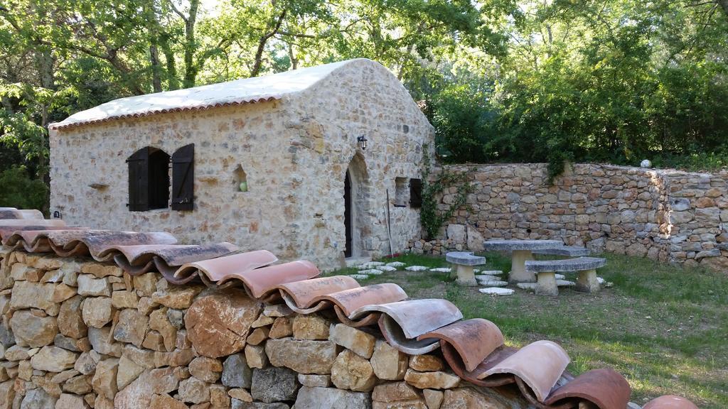 Le Donjon Des Combes Et Son Spa Fayence Quarto foto