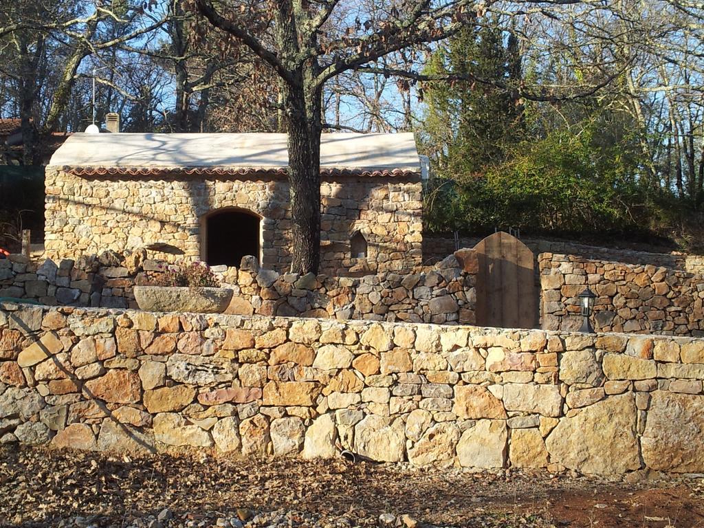 Le Donjon Des Combes Et Son Spa Fayence Quarto foto