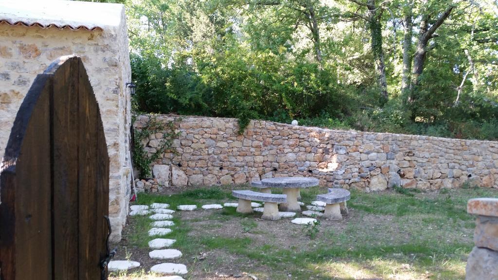 Le Donjon Des Combes Et Son Spa Fayence Quarto foto